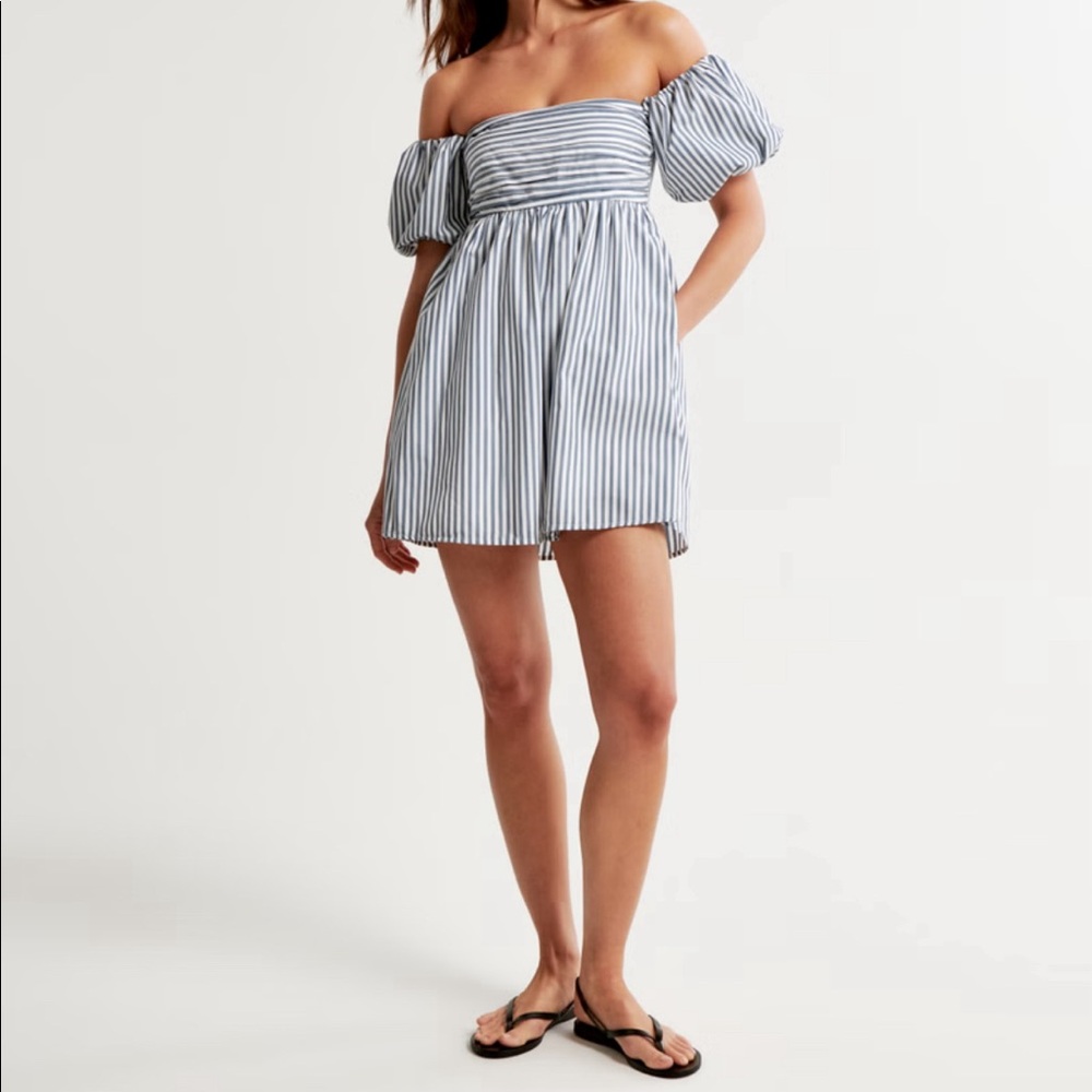 A&F Emerson Off the Shoulder Skort Dress Size Large